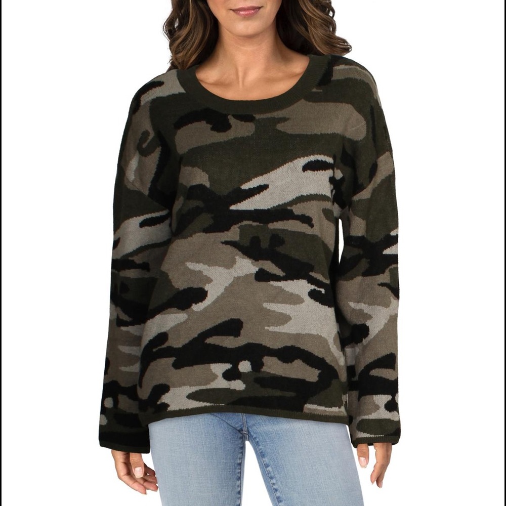 WILLOW &CLAY RIBBED
TRIM KNIT-PULLOVER SWEATER